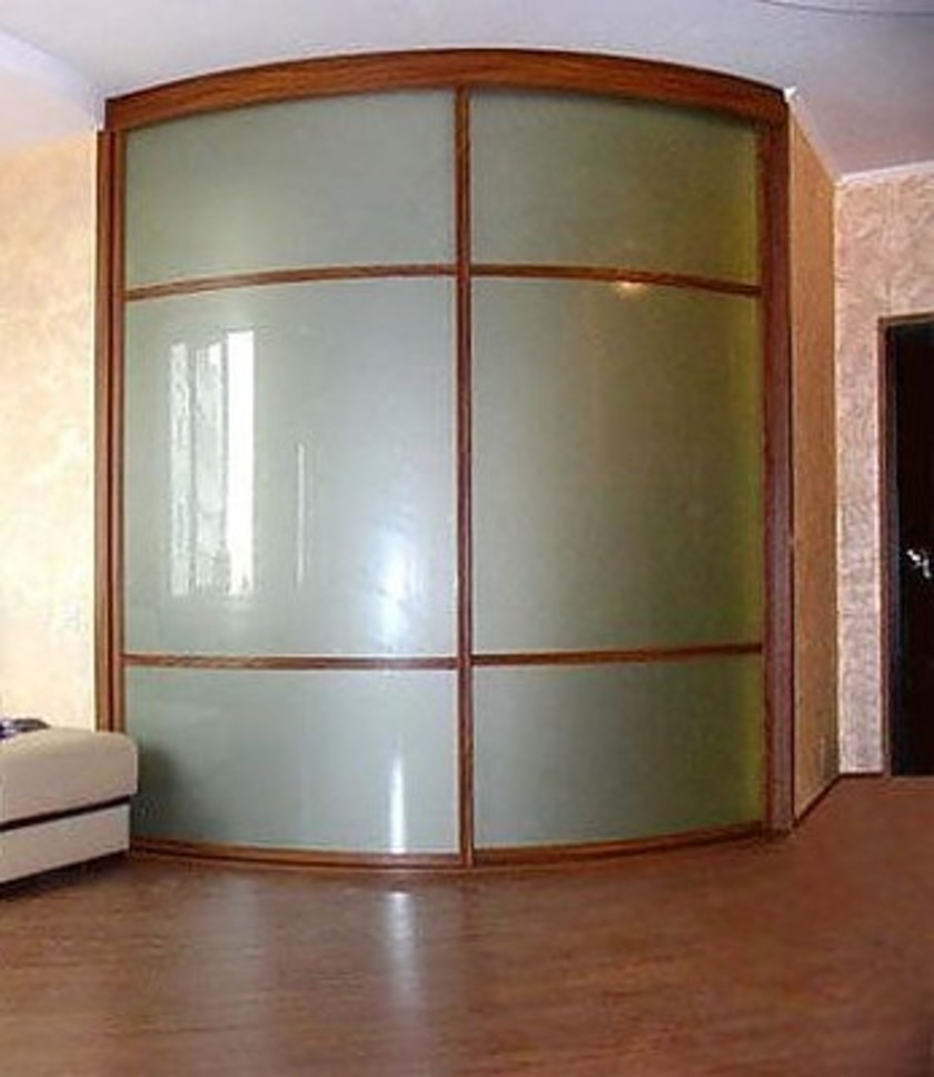 Встроенный шкаф купе радиусный в классическом стиле Новокузнецк